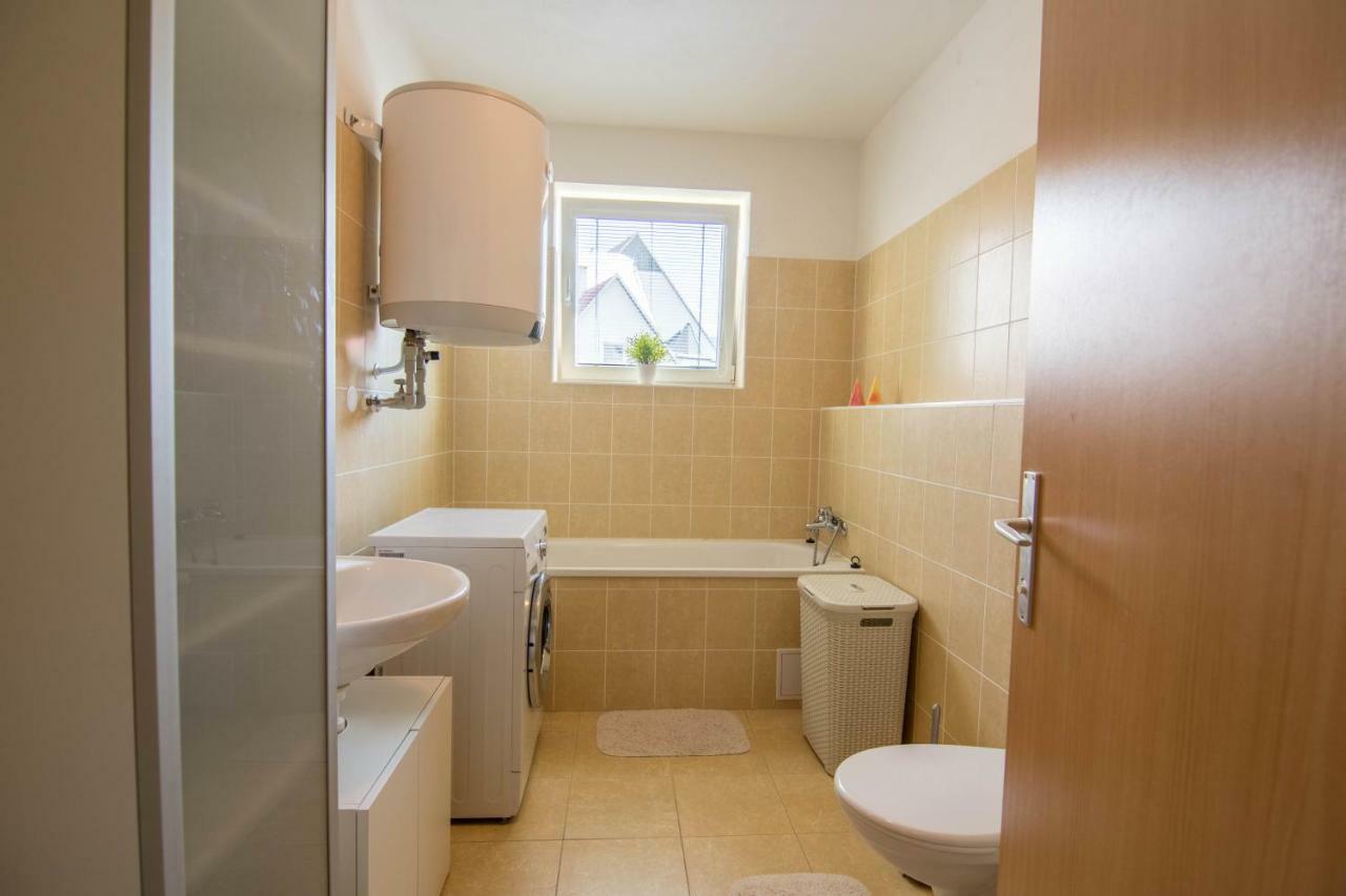 U Kostela Apartment *